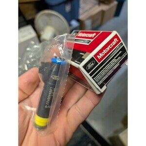 CM-5167 Motorcraft Fuel Injector Gas New for F250 Truck F350 F450 F550 Ford F650